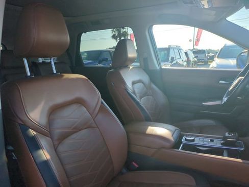 Used 2023 Nissan Pathfinder Platinum w/ Lighting Package (N92) AWD/4WD image 36