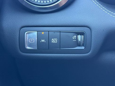 Used 2025 Chevrolet Blazer EV LT FWD image 29