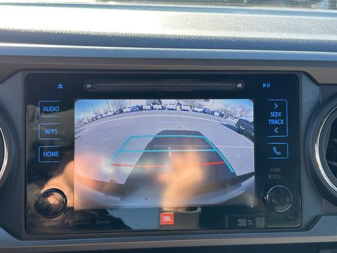 Certified 2019 Toyota Tacoma TRD Off-Road image 22