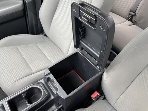 Used 2022 Toyota Tacoma SR w/ SR Convenience Package RWD image 25