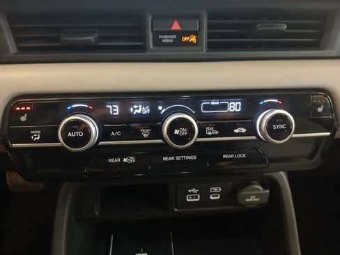 Used 2023 Honda Pilot Touring image 29