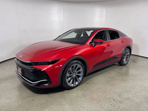 Certified 2023 Toyota Crown w/ Advanced Technology Package AWD/4WD image 7