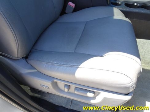 Used 2011 Toyota Sequoia Limited AWD/4WD image 36