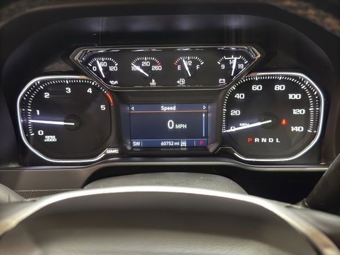 Used 2023 GMC Sierra 3500 SLT w/ SLT Convenience Package image 30