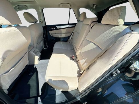 Used 2018 Subaru Outback 2.5i Premium image 30