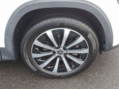 Certified 2022 Mercedes-Benz GLB 250 4MATIC image 8