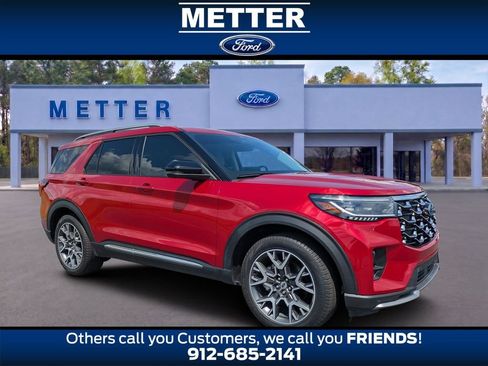 Used 2025 Ford Explorer Platinum w/ Ultimate Package RWD image 1