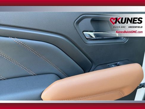 New 2026 GMC Canyon AT4 AWD/4WD image 37