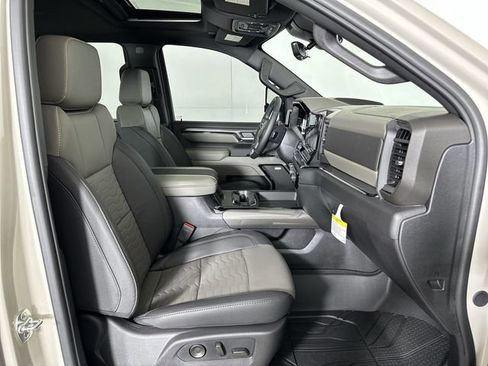New 2026 Chevrolet Silverado 2500 ZR2 AWD/4WD image 29