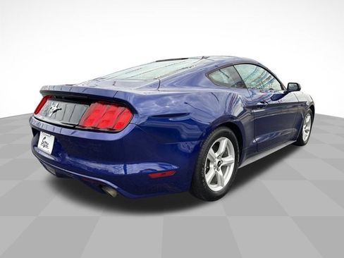 Used 2016 Ford Mustang V6 image 6