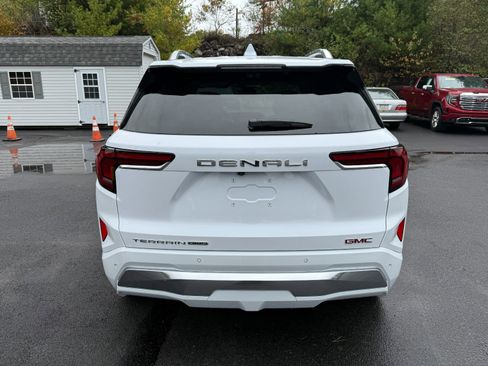 New 2026 GMC Terrain Denali w/ LPO, Floor Liner Package image 4