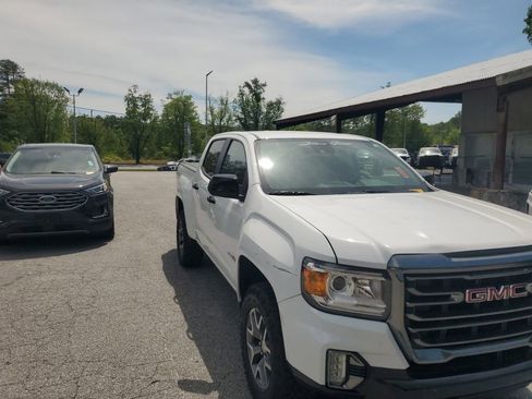 Used 2021 GMC Canyon AT4 w/ Driver Alert Package AWD/4WD image 4