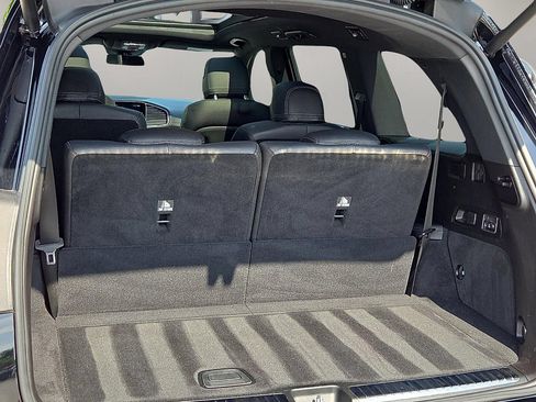 Used 2024 Mercedes-Benz GLS 450 4MATIC image 8