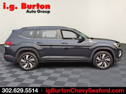 Used 2024 Volkswagen Atlas SE AWD/4WD image 7