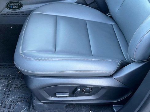 New 2026 Ford Explorer Active w/ Active Comfort Package image 34