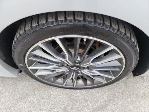 Used 2018 Hyundai Elantra Sport w/ Sport Premium Package 03 FWD image 25