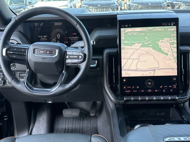 Used 2025 GMC Yukon XL AT4 w/ AT4 Premium Plus Package AWD/4WD image 19