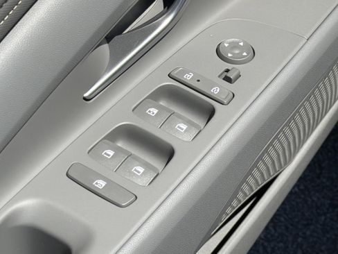 New 2026 Hyundai Elantra SEL Sport FWD image 13