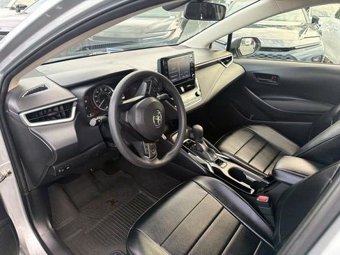 Used 2022 Toyota Corolla LE FWD image 17