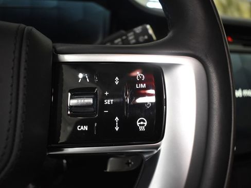 Used 2025 Land Rover Range Rover Autobiography AWD/4WD image 31