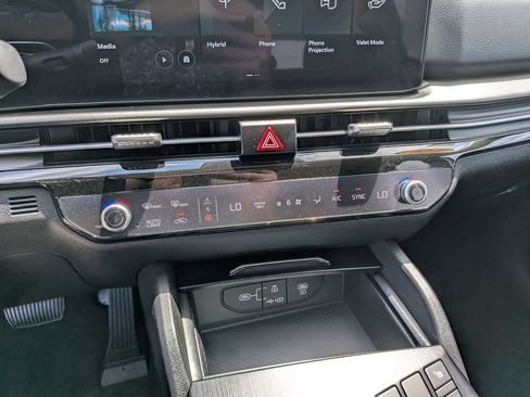 Certified 2026 Kia Sportage S AWD/4WD image 24