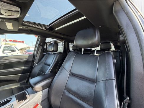 Used 2020 Jeep Grand Cherokee Limited w/ Luxury Group II RWD image 19