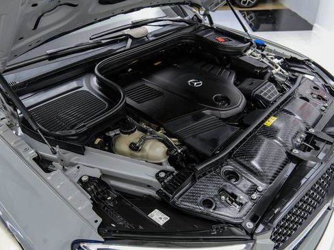 Used 2024 Mercedes-Benz GLE 450 4MATIC image 54
