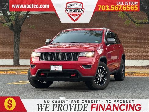 Used 2017 Jeep Grand Cherokee Trailhawk image 1