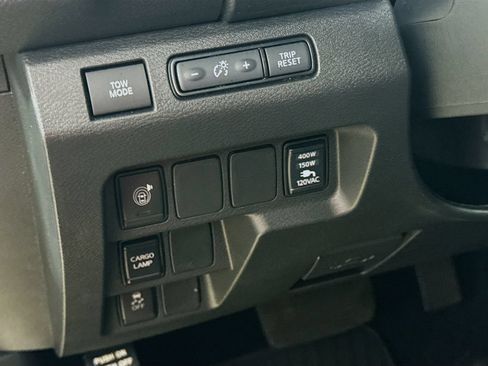Used 2026 Nissan Frontier SV w/ SV Convenience Package AWD/4WD image 11