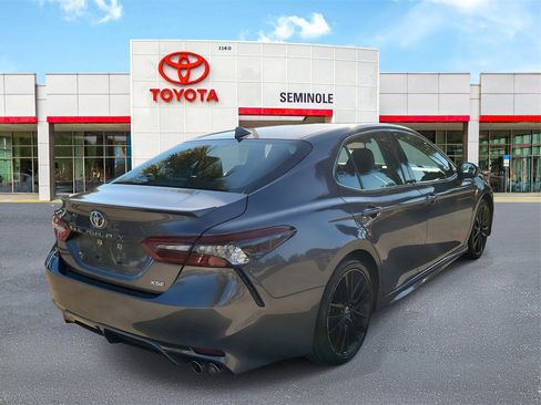 Used 2023 Toyota Camry XSE image 3