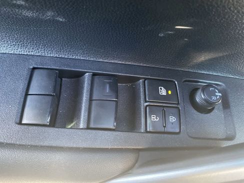 Certified 2025 Toyota Corolla Cross XLE w/ Convenience Package AWD/4WD image 13