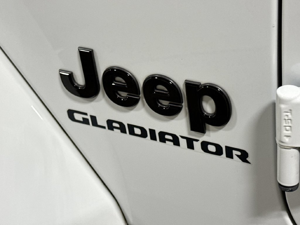 Used 2021 Jeep Gladiator Overland AWD/4WD image 26