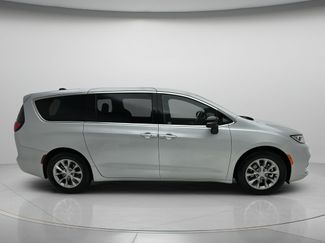 Used 2026 Chrysler Pacifica Limited FWD video 2