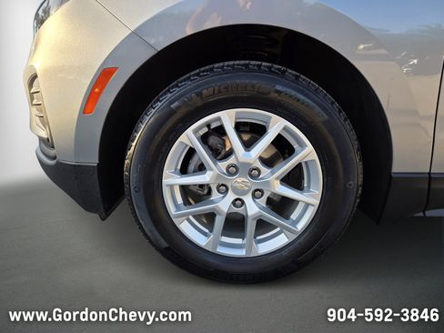 Used 2024 Chevrolet Equinox LS w/ LS Convenience Package FWD image 11
