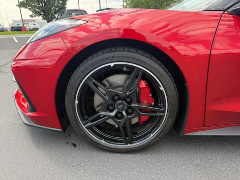 Used 2024 Chevrolet Corvette Stingray Premium Conv w/ Z51 Performance Package RWD image 26