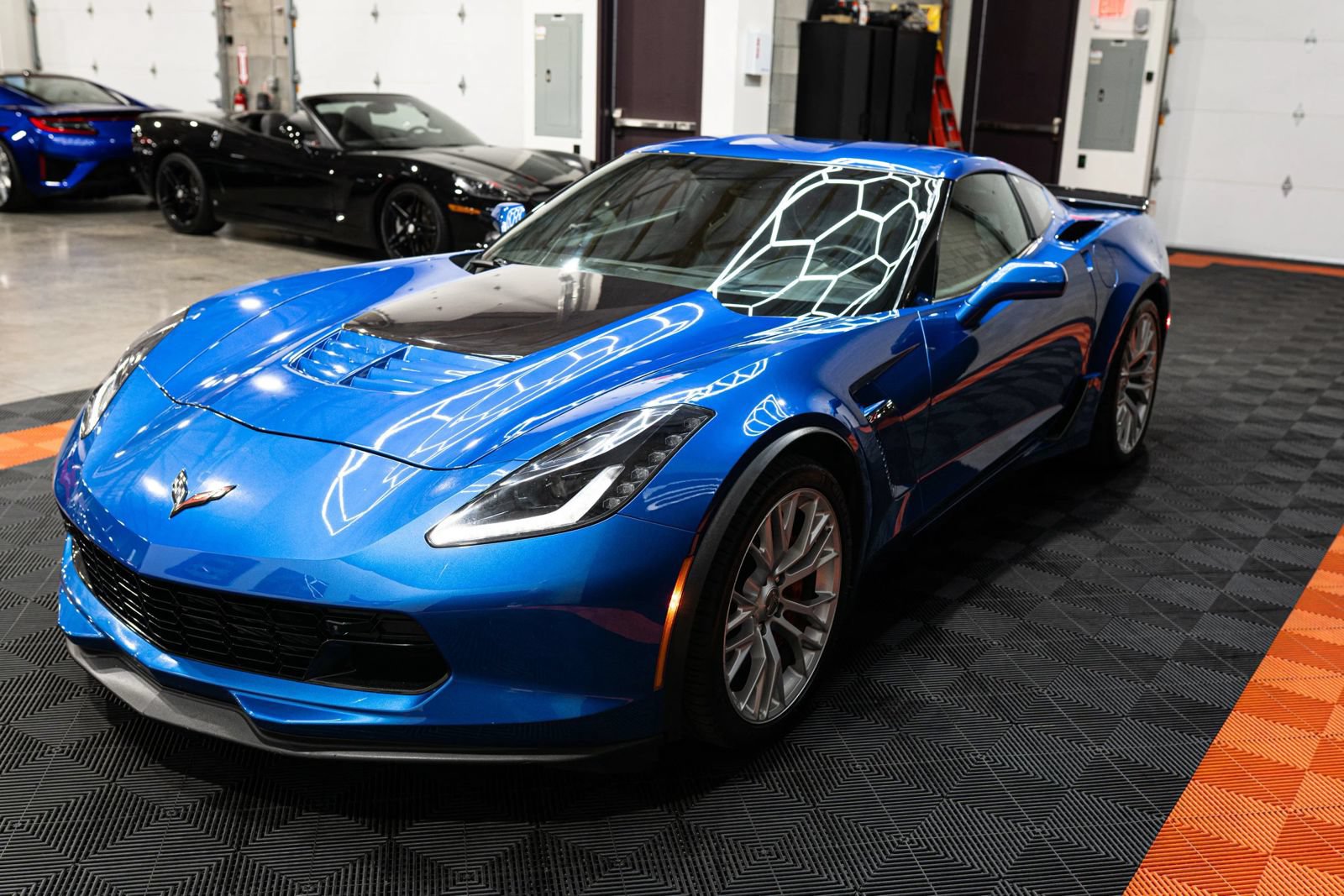 Used 2016 Chevrolet Corvette Z06 w/ 3LZ Preferred Equipment Group RWD image 10