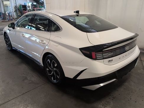 Used 2025 Hyundai Sonata SEL FWD image 6