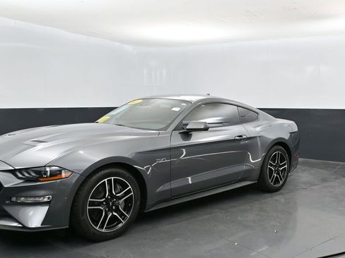 Certified 2022 Ford Mustang GT image 6