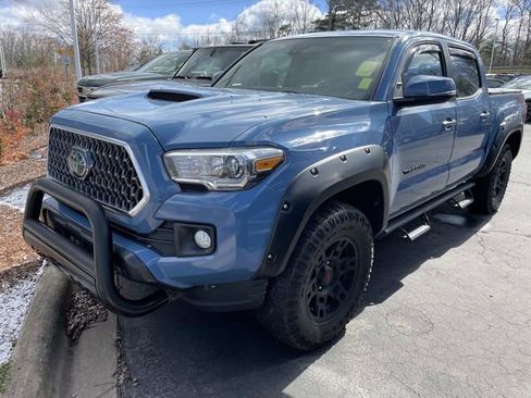 Used 2019 Toyota Tacoma TRD Sport image 1
