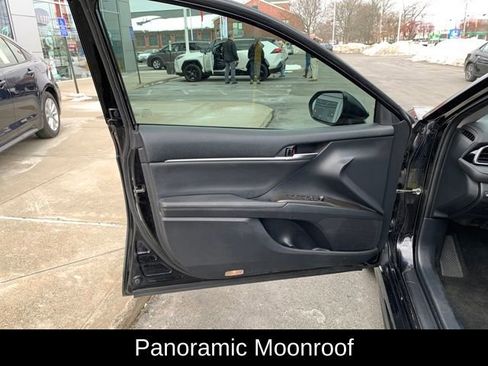 Used 2021 Toyota Camry XSE w/ Navigation Package image 12