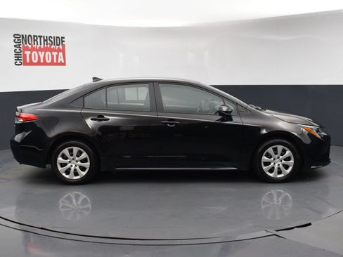 Used 2026 Toyota Corolla LE FWD image 5