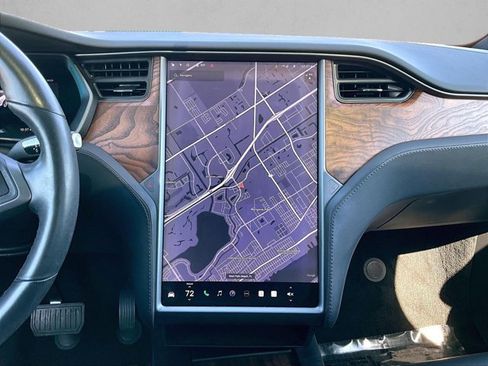 Used 2018 Tesla Model X 100D image 8