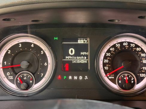 Used 2020 RAM 1500 Express w/ Wheel & Sound Group AWD/4WD image 24