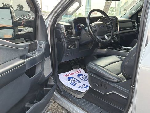 Used 2023 Ford F250 Lariat w/ Lariat Ultimate Package AWD/4WD image 14