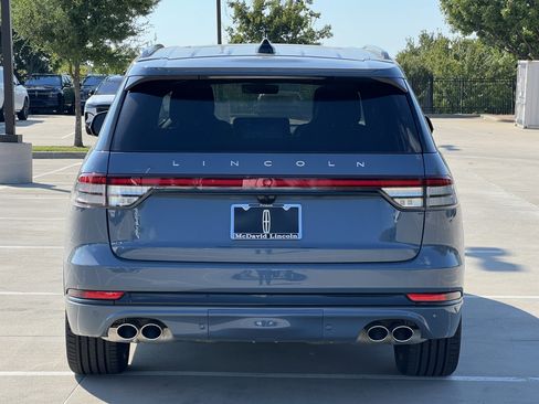 New 2025 Lincoln Aviator Reserve w/ Luxury Package image 8