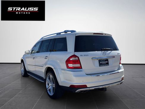Used 2011 Mercedes-Benz GL 550 4MATIC image 7