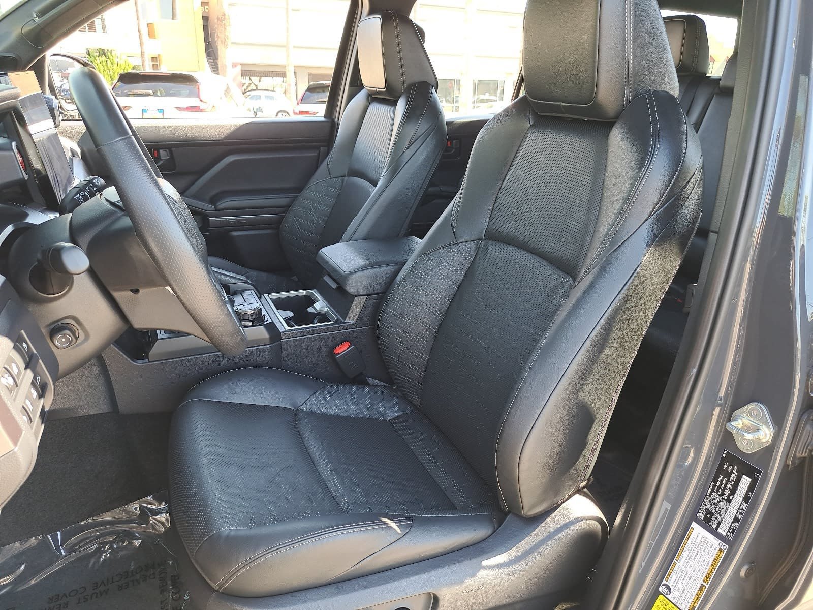 Used 2025 Toyota 4Runner TRD Off-Road Premium AWD/4WD image 16