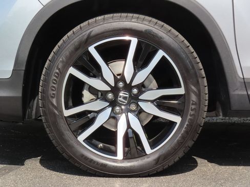 Used 2019 Honda Pilot Touring image 19