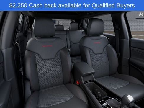 New 2026 Jeep Compass Trailhawk w/ Sun, Sound & Navigation Group AWD/4WD image 18