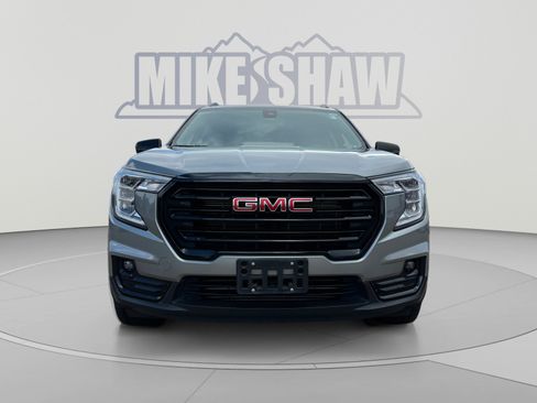 Used 2023 GMC Terrain SLT w/ Elevation Edition AWD/4WD image 8